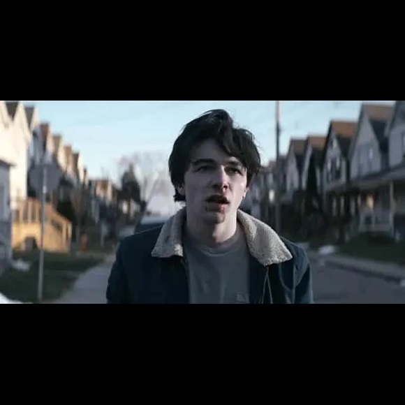 Meet your Posher, Julie - Picture 1 of 1